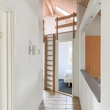 Four-bedroom Holiday In Hébergement de vacances